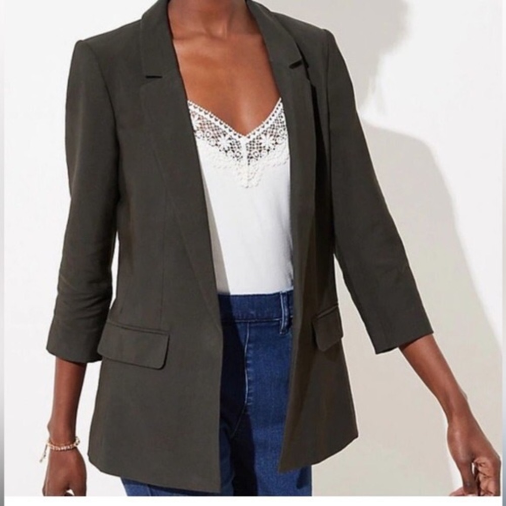 NWT LOFT PLUS Olive Green Brazer size 26